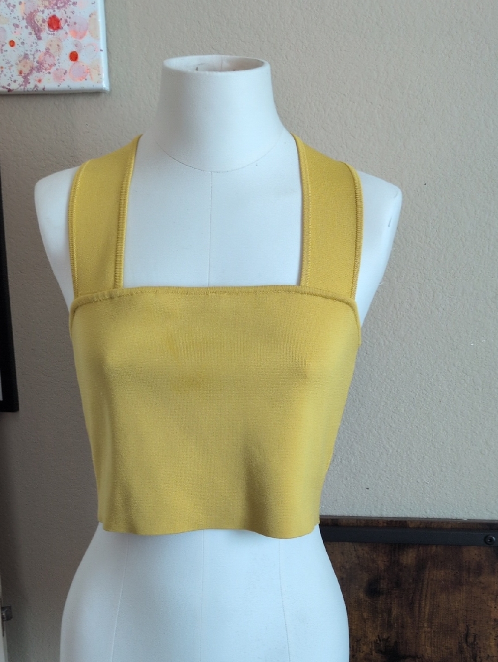 Babaton Yellow Square-Neck Cropped Tank